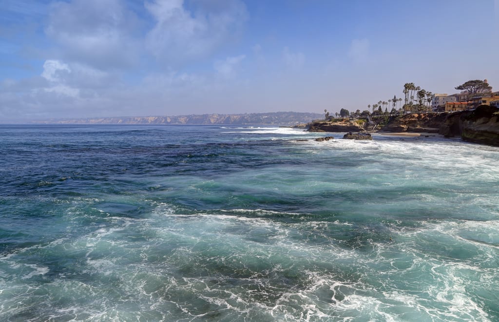 The La Jolla coastline beside the Pacific Ocean